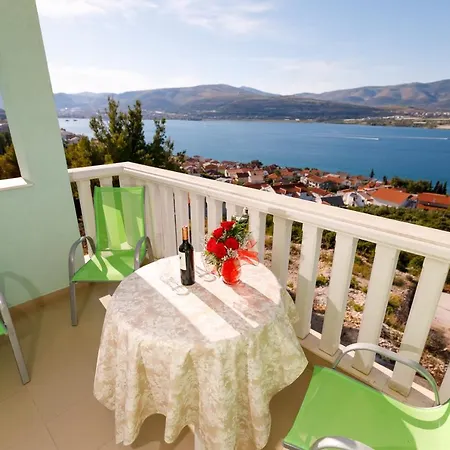 Apartment Turquoise Lagoon Trogir