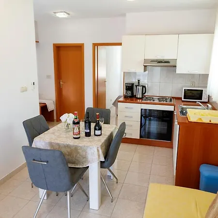 Turquoise Lagoon Apartment